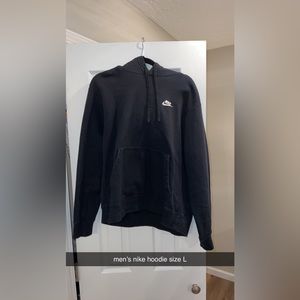 Men’s black Nike hoodie size L